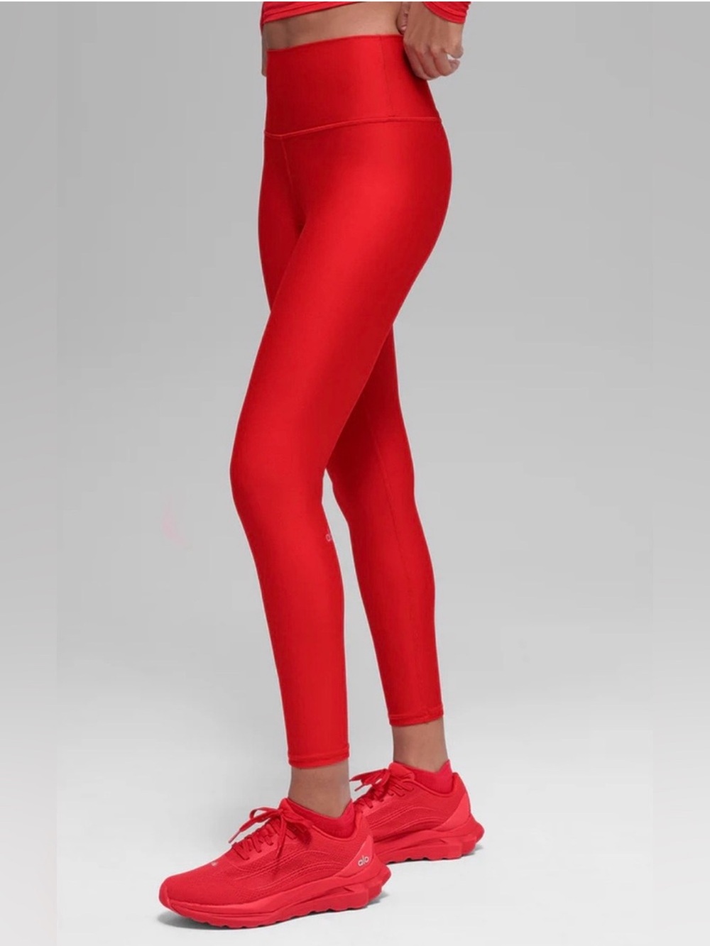 Alo 7/8 Airlift Leggings in Bright Red Sz S